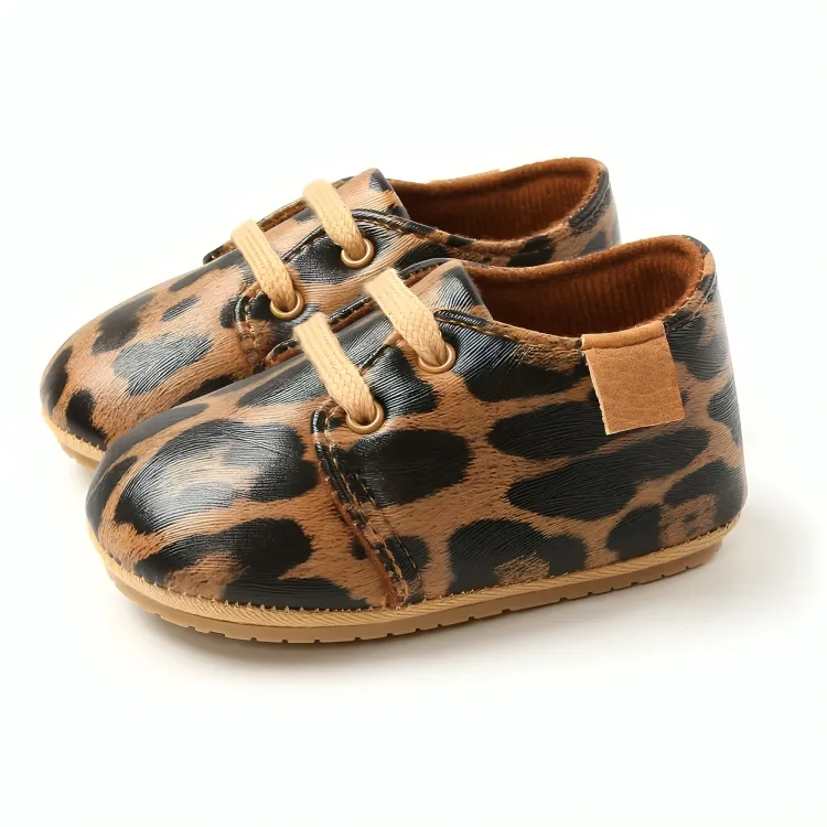 Charming Leather Baby Crib Sneaker Shoes