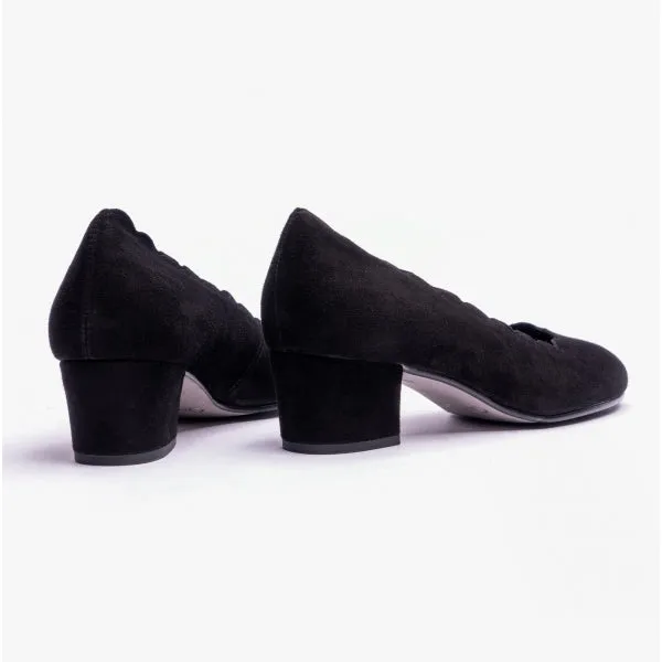 GIGI Ladies Suede Court Shoes Black