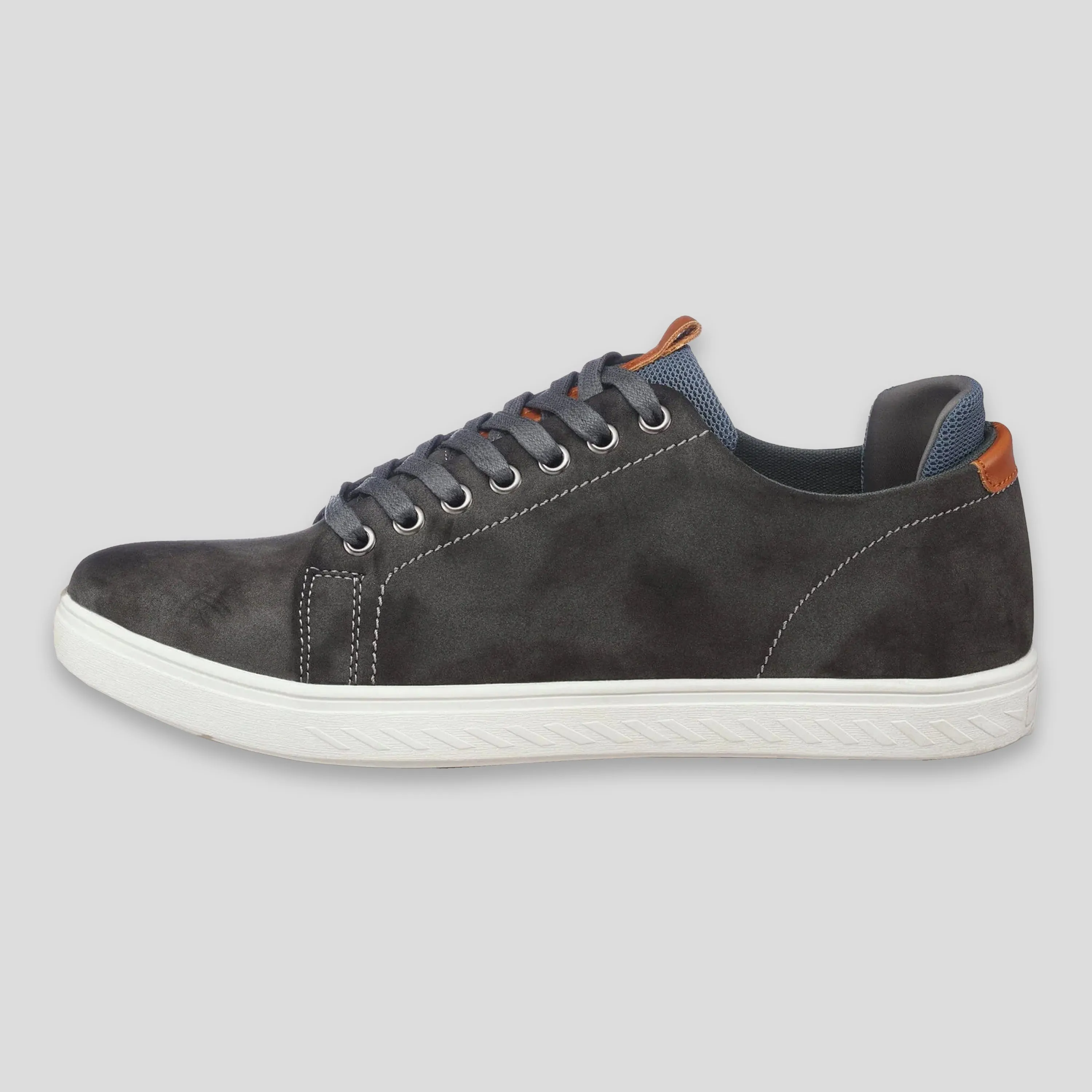 Men's Bulls Low Top Court Shoes - FINAL SALE