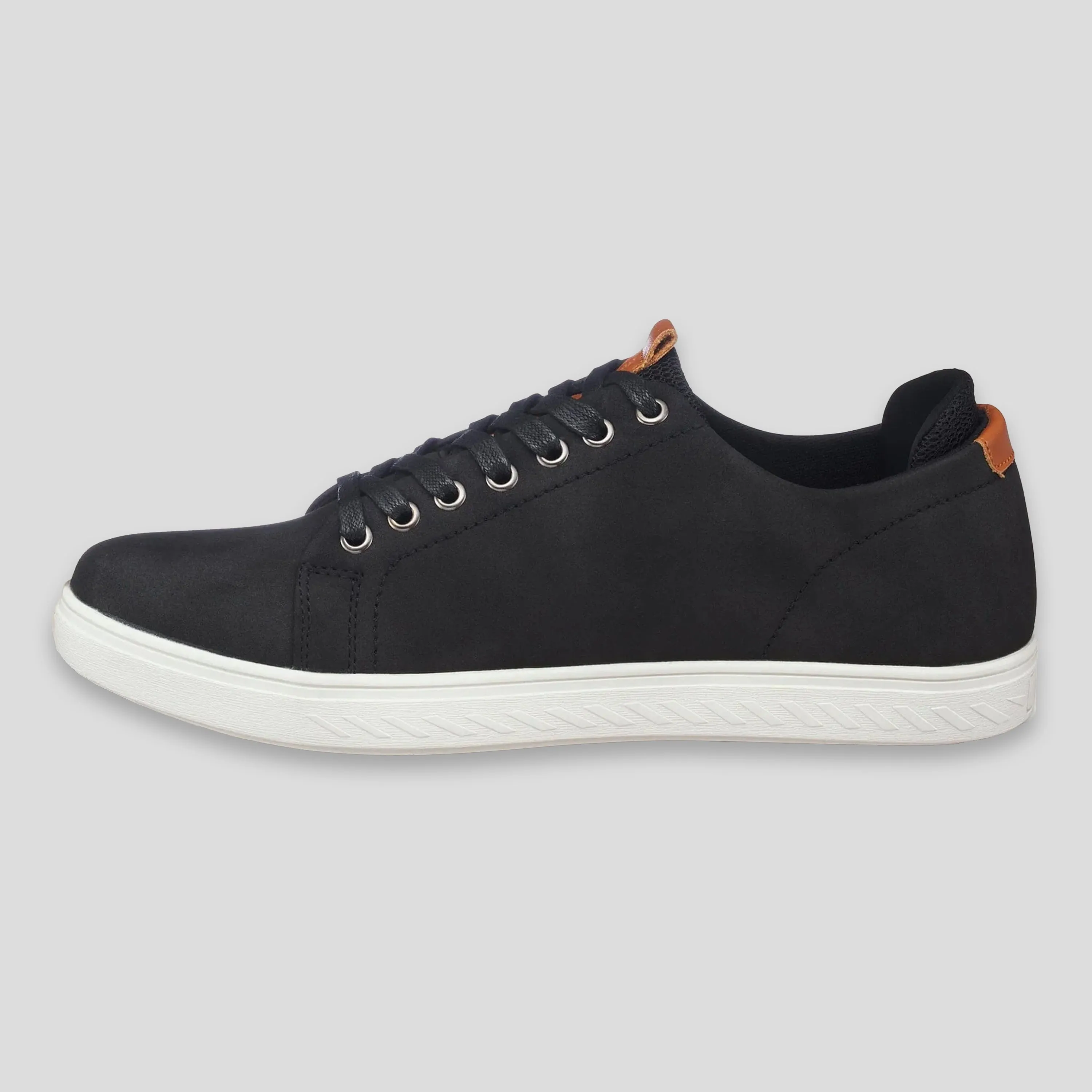 Men's Bulls Low Top Court Shoes - FINAL SALE