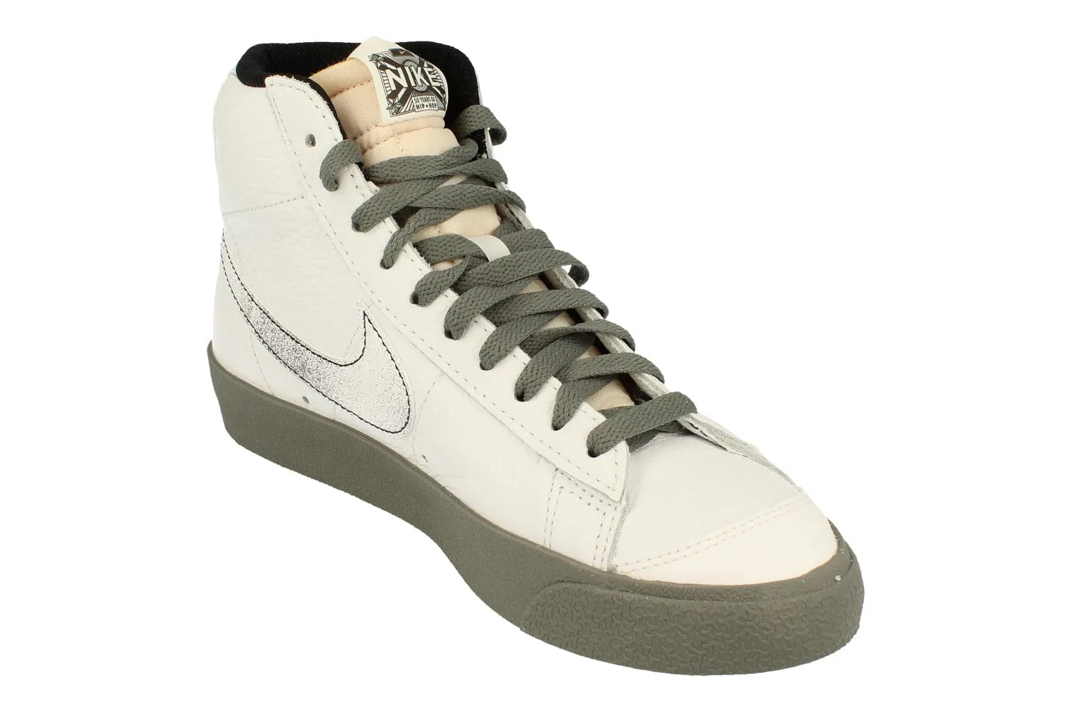 Nike Blazer Mid 77 Emb Mens Trainers DV7194 100