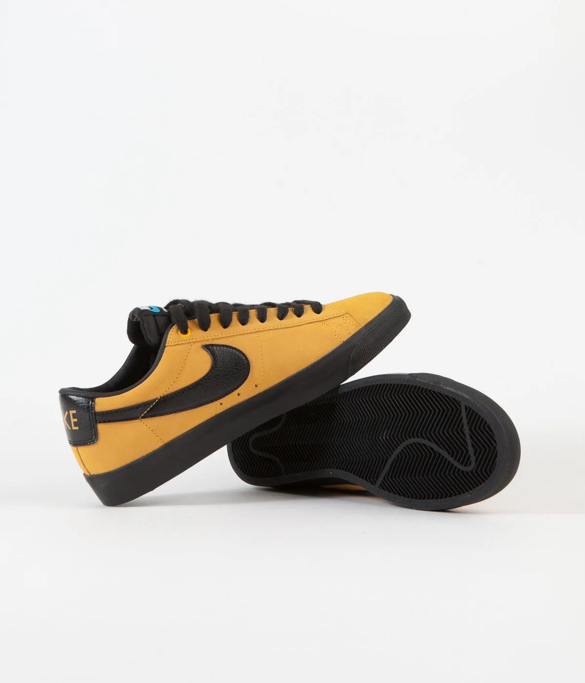 Nike SB Blazer Low GT Shoes - University Gold / Black - University Gold