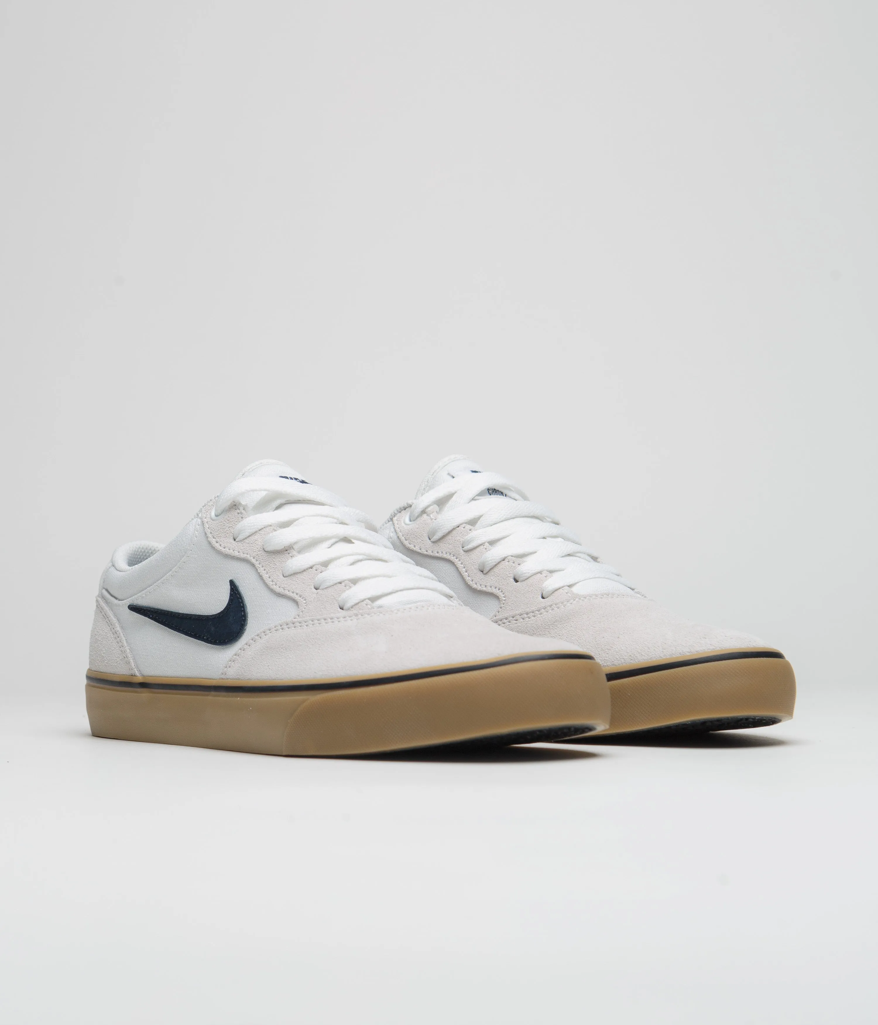 Nike SB Chron 2 Shoes - White / Obsidian - White - Gum Light Brown