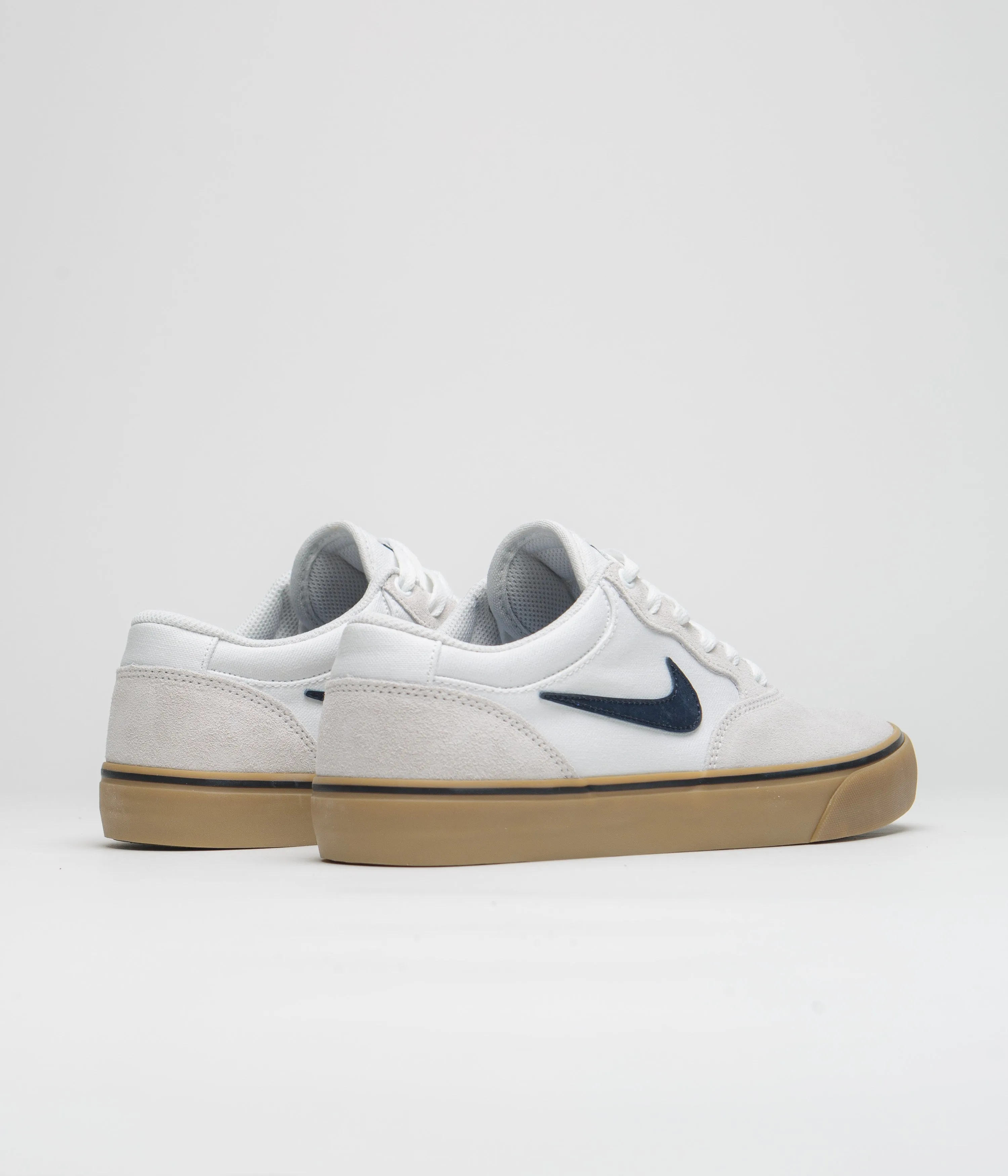 Nike SB Chron 2 Shoes - White / Obsidian - White - Gum Light Brown