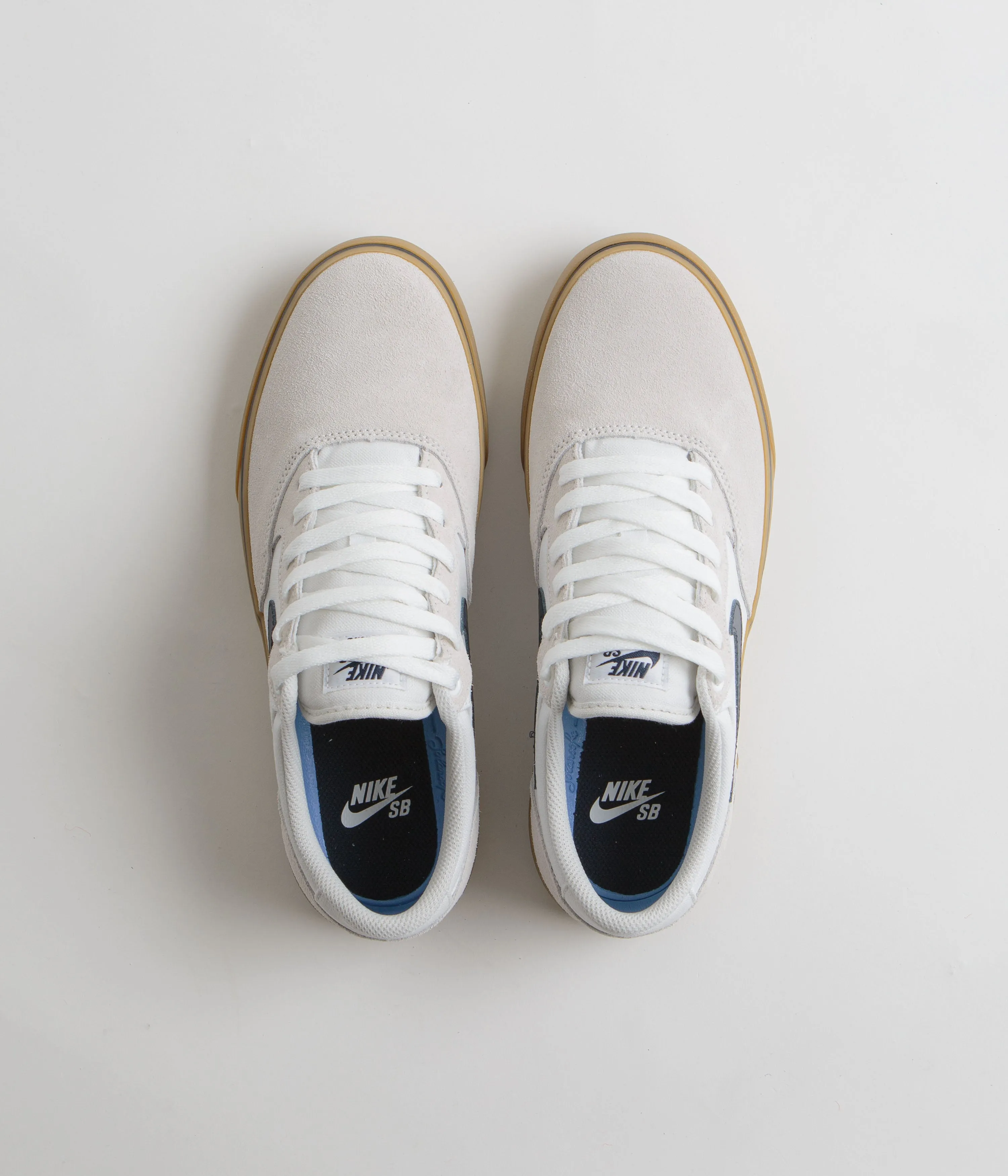 Nike SB Chron 2 Shoes - White / Obsidian - White - Gum Light Brown