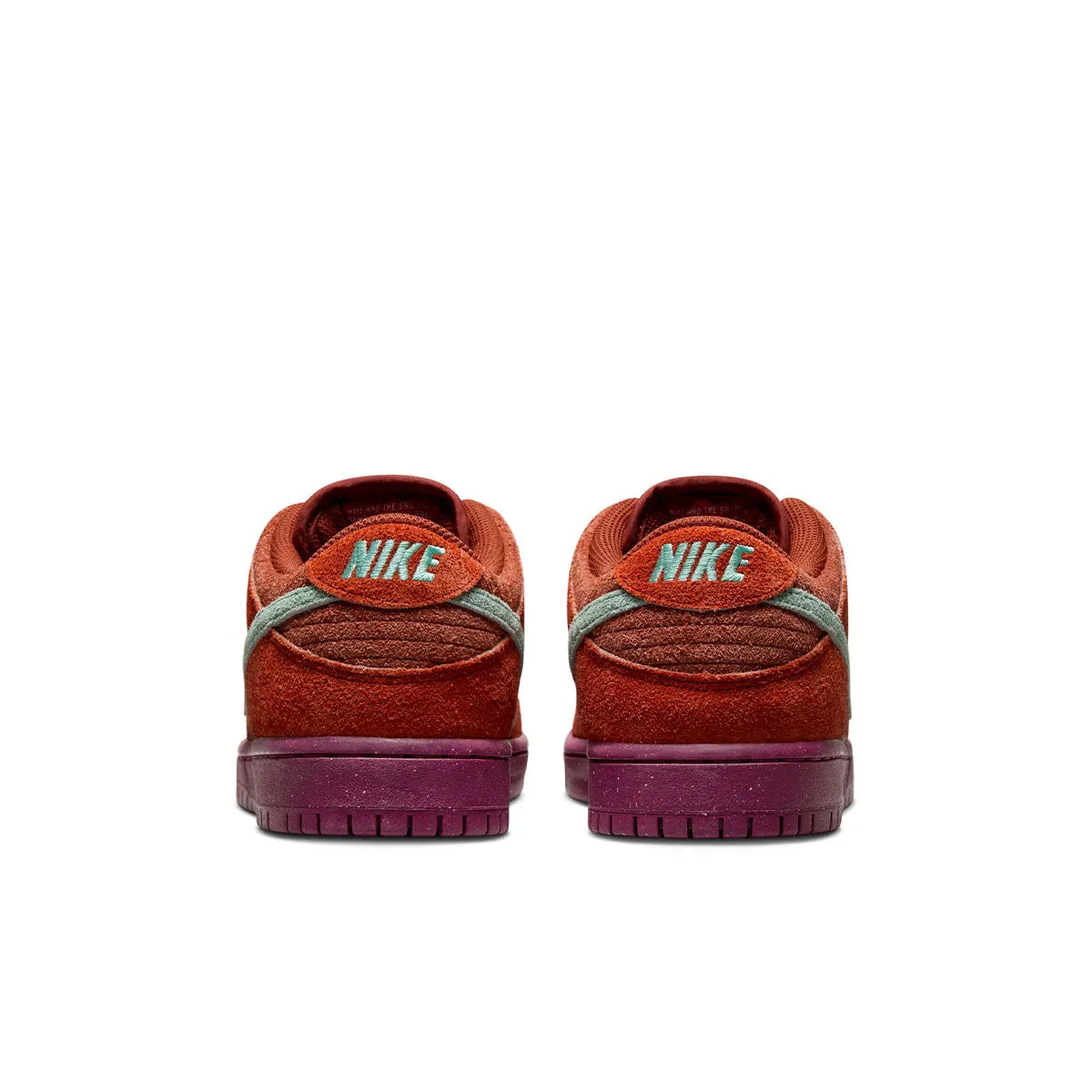 Nike SB - Dunk Low Pro Premium Shoes Mystic Red Rosewood