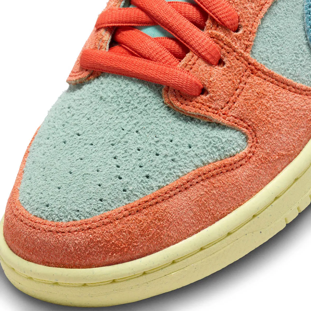 Nike SB - Dunk Low Pro Premium Shoes Orange Emerald Rise