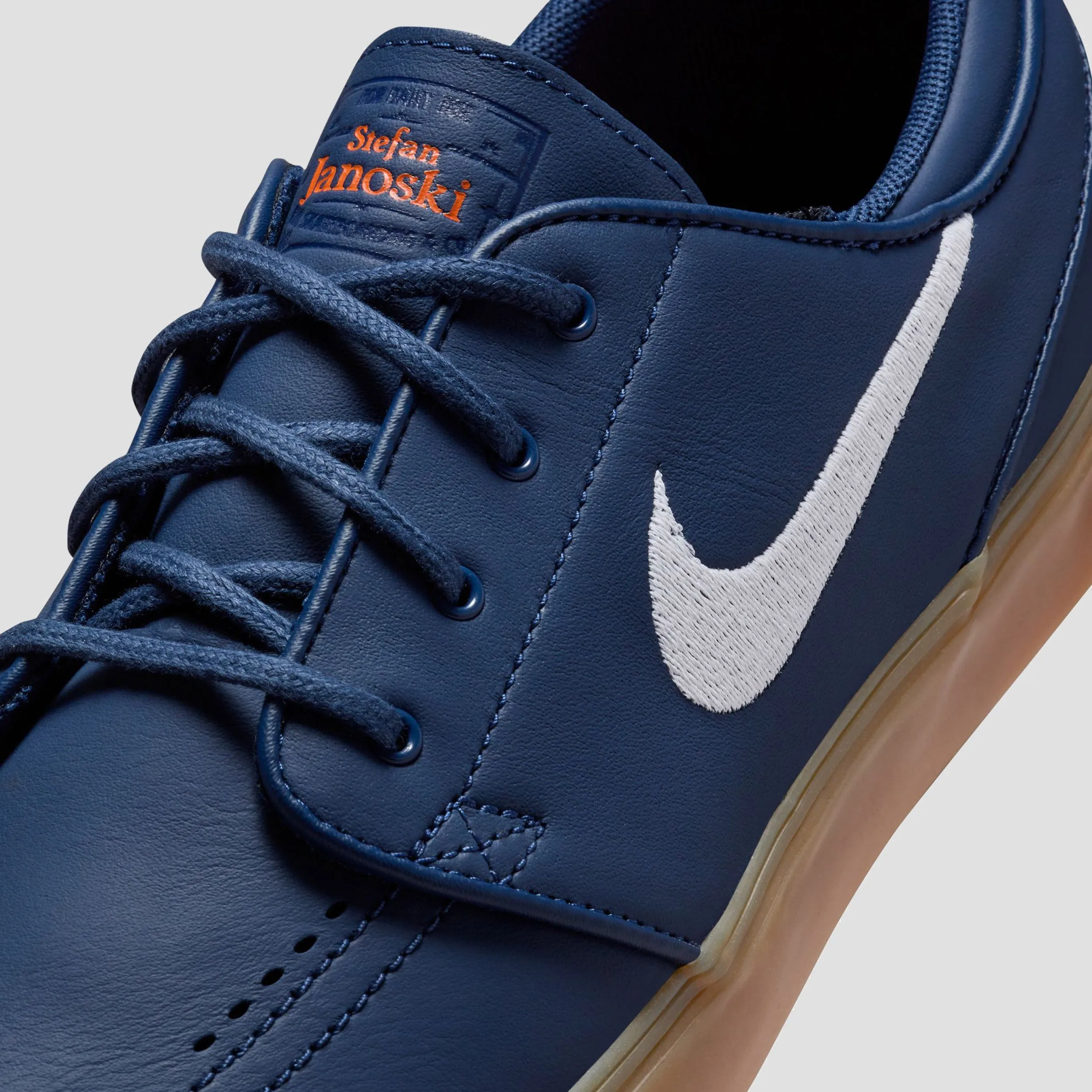 Nike SB Zoom Janoski OG  Skate Shoes Navy / White - Navy - Gum Light Brown
