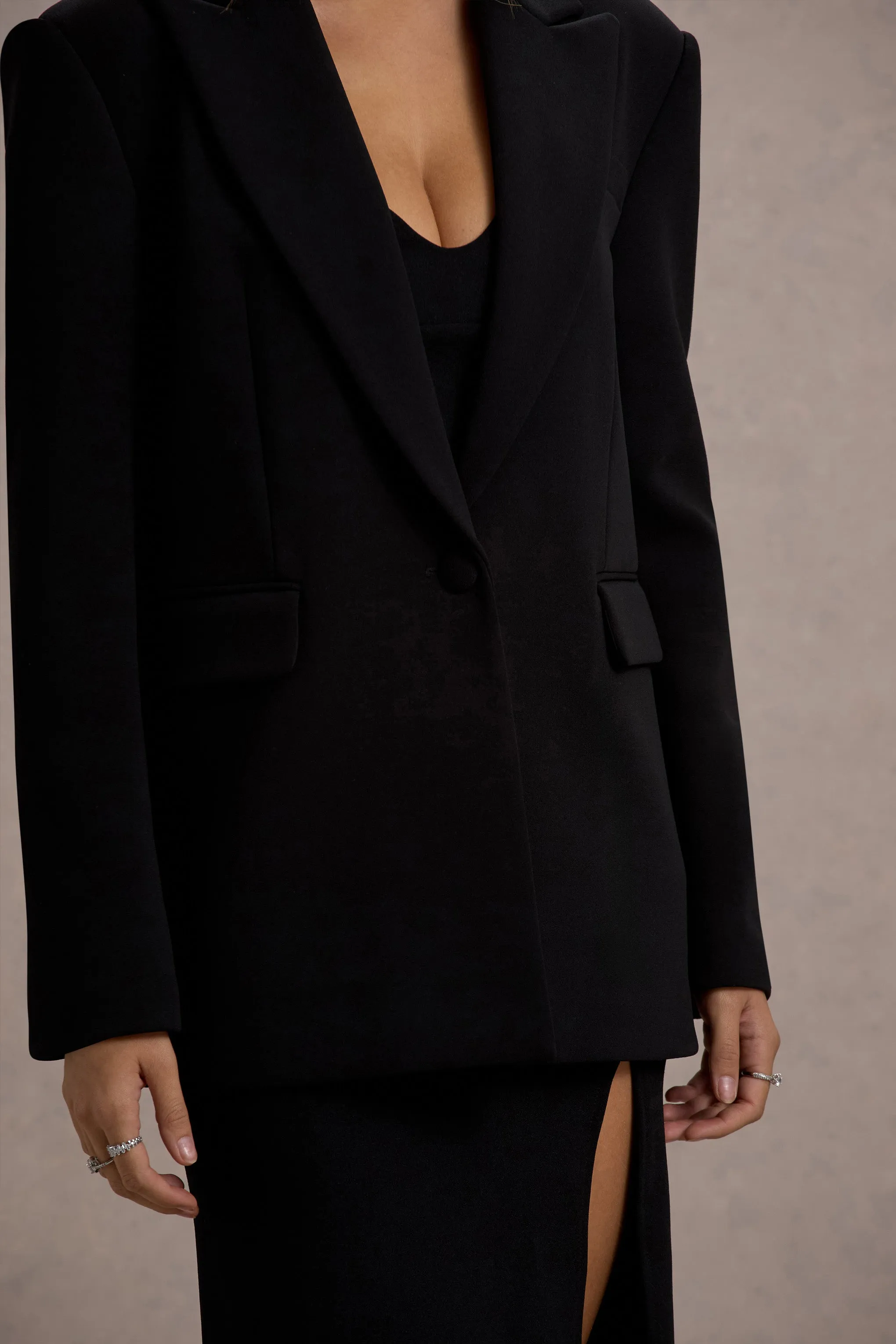 Urban | Black Plunge-Neck Boxy Oversized Blazer