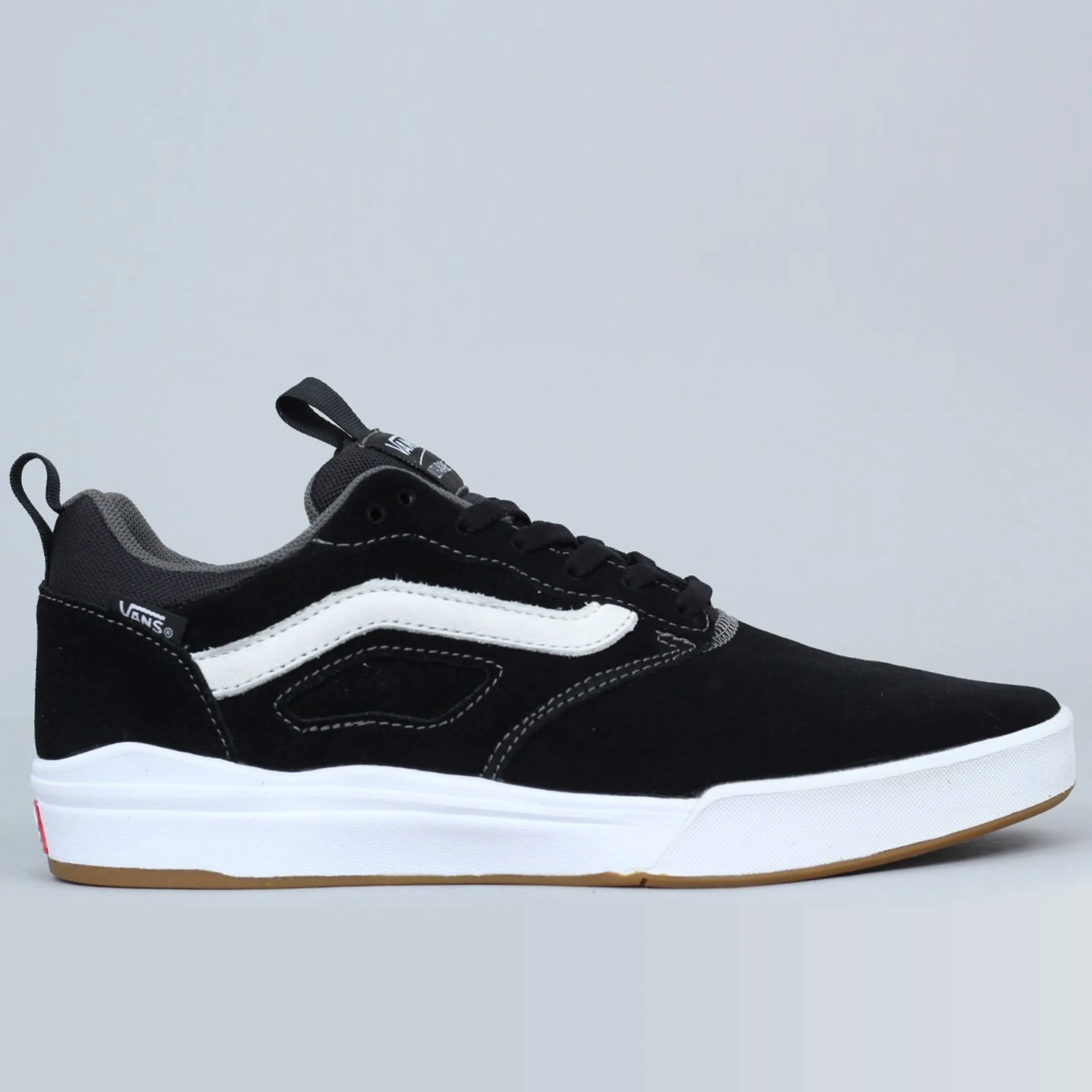 Vans Ultrarange Pro Shoes Black / White